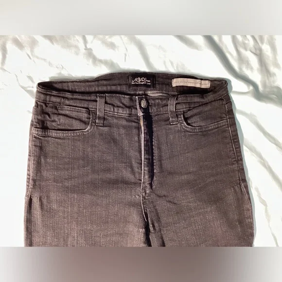 NYDJ Black Stretch Straight Leg Jeans Size 4 - Picture 2 of 9